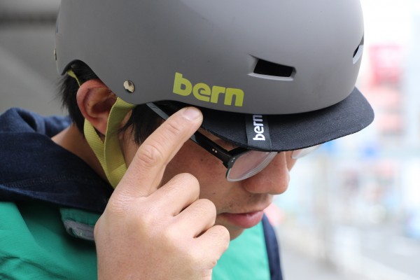 毎日の自転車通勤で使うなら、バーンのヘルメットがオススメです 