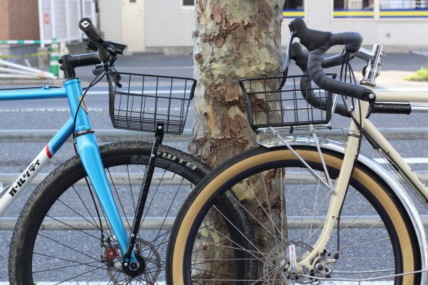 フロントバスケットのある自転車スタイル Wald 37 137 バスケットの紹介です 広島の自転車ショップ ファットバイク シングルスピード ロングテールバイク シクロクロス ハンドメイドフレームなど Grumpy グランピー