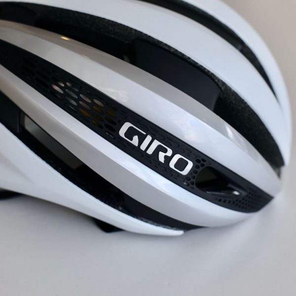 カジュアルサイクリストがかぶってるヘルメットがコレ。GIROのシンセです。 | 広島の自転車ショップ。ファットバイク・シングルスピード・ロングテール バイク・シクロクロス・ハンドメイドフレームなど。 | Grumpy（グランピー）